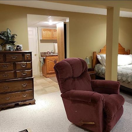 Forest Hill Bed And Breakfast Kitchener Kültér fotó